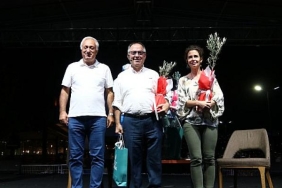 29-uluslararasi-gemlik-zeytini-festivalinde-tarih-ruzgarlari-esti.jpg