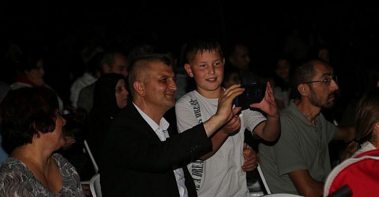 Açık Hava Sinema Akşamları Çanakkale Yolun Sonu İle Tamamlandı