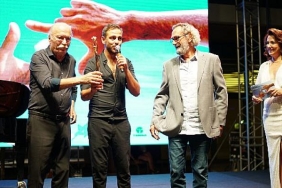 altin-kozada-onur-odulleri-hale-soygazi-ve-mujdat-gezene-verildi.jpg