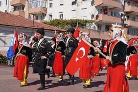 altinovada-dusman-isgalinden-kurtulusun-100-yil-coskusu-yasandi.jpg