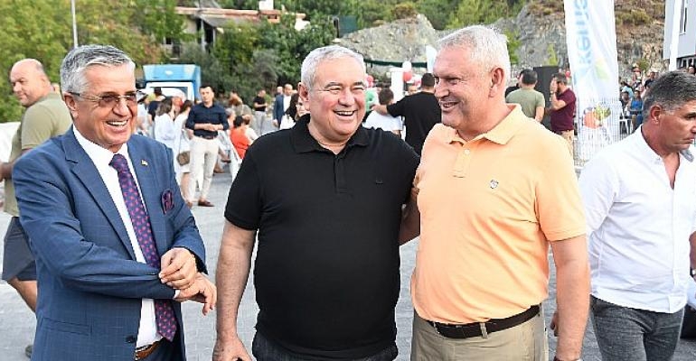 Atso Eğitim ve Sanat Merkezi Yaz Kursları Kapanış Programı Düzenledi