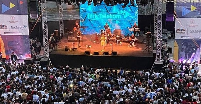 Beyoğlu Kültür Yolu Festivali Türk Telekom Açık Hava Sahnesi’nde   sanat ve eğlence için geri sayım başladı