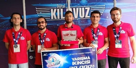 Büyükşehir’in E-Gençlik takımları Teknofest’e damga vurdu