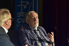 cesmenin-dort-bir-yaninda-festival-coskusu-ilber-ortayli-cesme-festivalinde.jpg