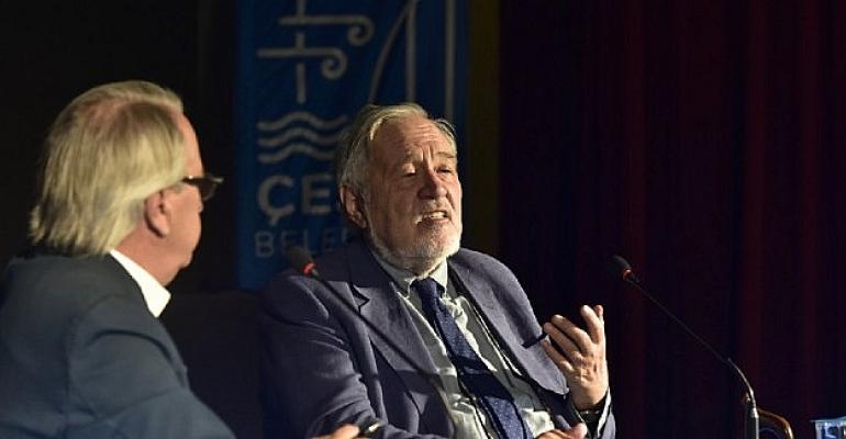 Çeşme’nin dört bir yanında festival coşkusu: İlber Ortaylı Çeşme Festivali’nde