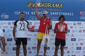 drin-eglenceli-dunyasi-vakkorama-turkiye-windsurf-sampiyonasi-heyecanina-ortak-oldu.jpg
