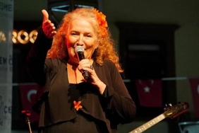 festivallerin-efsanesi-cesme-festivalinde-muhtesem-final.jpg