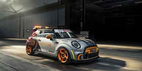 FIA Formula E Resmi Güvenlik Aracı MINI E-Pacesetter İlk Kez Türkiye’de
