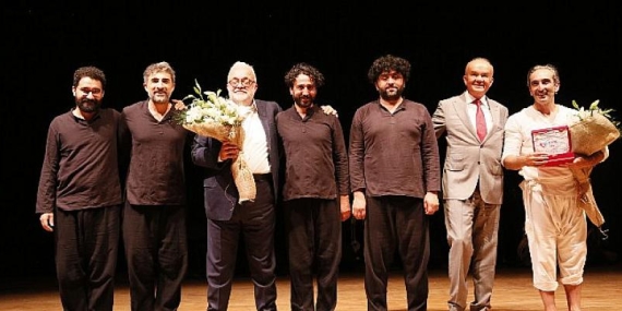 Fırat Tanış İyilik Genimizde Var Projesi İçin Sahneye Çıktı