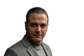 iranli-sanatci-ali-riza-ghorbani-istanbul-4-uluslararasi-halk-muzikleri-festivalinde-4-ekimde-akmde.jpg