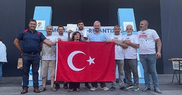 İtalya’da Menemen Rüzgarı Esti