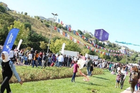 kucukcekmece-belediyesi-ucurtma-senligine-buyuk-ilgi.jpg