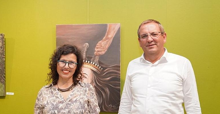 Ressam Melike Yaşa’dan Tanrıça Şahmeran Resim Sergisi