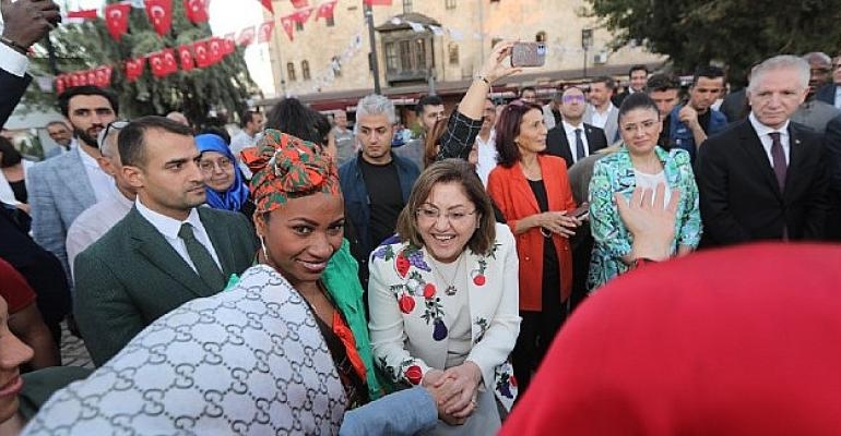 Uluslararası 4. Gastroantep Festivali  2.5 Milyon Ziyaretçinin Katılımıyla Sona Erdi