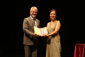 yazar-sakaci-niluferde-kadinlar-cok-sansli.jpg