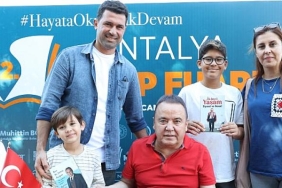 12-antalya-kitap-fuari-uc-gunde-binlerce-ziyaretci-agirladi.jpg