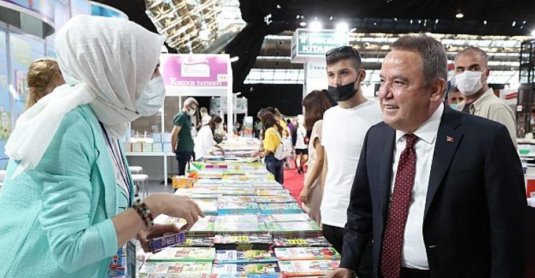 Antalya’da kitap şöleni başlıyor
