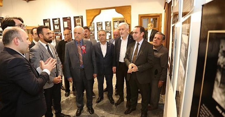 Atatürk’ün Hayatını Anlatan Sergi İnegöl Kent Müzesinde İzlenime Sunuldu