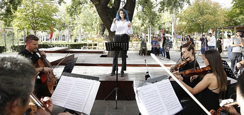 baskent-kultur-yolu-festivalinde-ankaralilar-orkestra-sefi-olarak-sahne-aldi.jpg