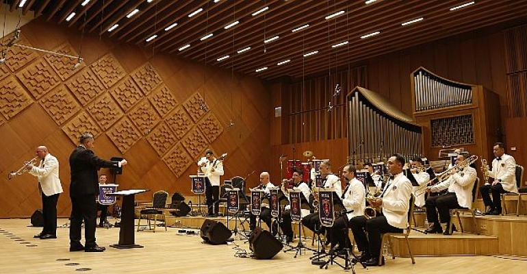 Başkent Kültür Yolu Festivali’nde Deniz Yıldızları Caz Orkestrası’nı Ağırladı