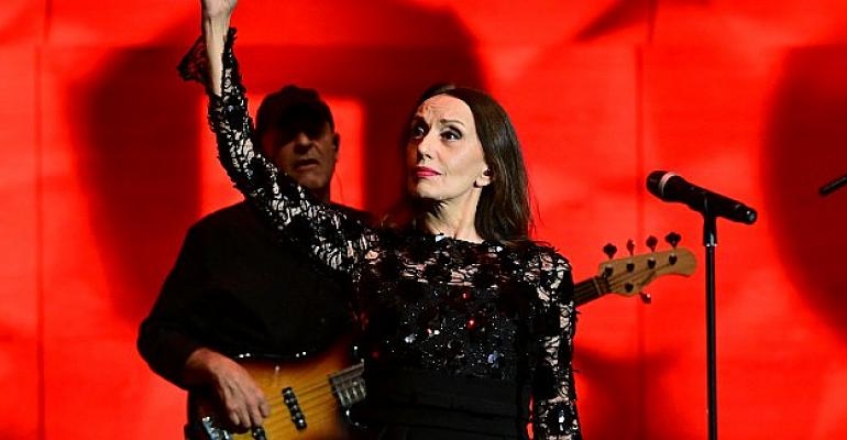 Başkent Kültür Yolu Festivali’nde Luz Casal Fırtınası Esti