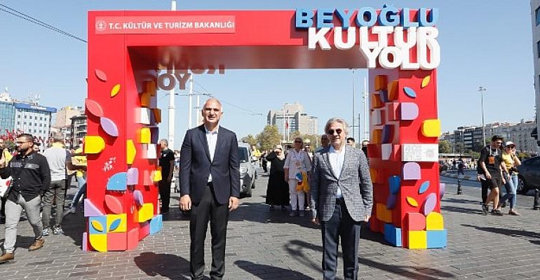 Beyoğlu Kültür Yolu Festivali 2500 fotoğrafçının katıldığı fotomaraton heyecanıyla başladı