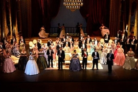beyoglu-kultur-yolu-festivalinde-la-traviata-ruzgari.jpg