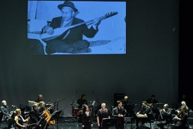beyoglu-kultur-yolu-festivalinde-ustalara-saygi-durusu.jpg