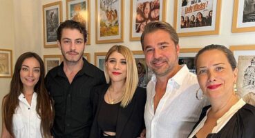 Boran Kuzum, Cansel Elçin, Janset, Zeynep Tuğçe Bayat “ADRESİ OLMAYAN EV”de