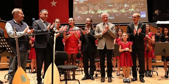 Çocuk Senfoni ve Cengiz Özkan’dan Cumhuriyet Bayramı Özel Konseri