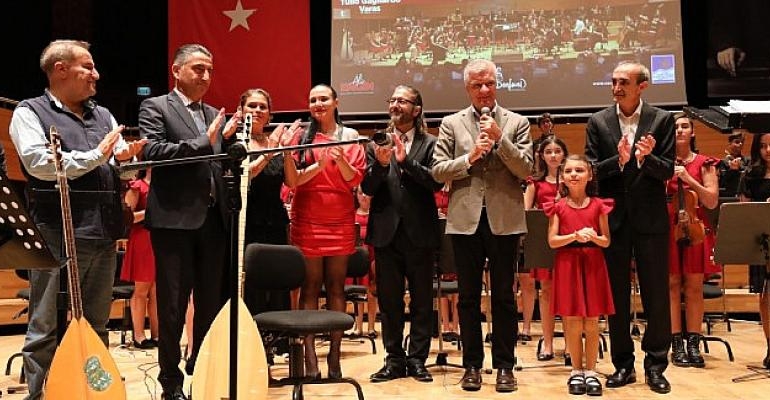 Çocuk Senfoni ve Cengiz Özkan’dan Cumhuriyet Bayramı Özel Konseri