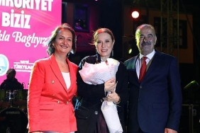 cumhuriyet-bayrami-coskusu-mudanyada-yasandi.jpg