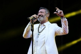 cumhuriyet-coskusu-hakan-altun-konseri-ile-taclandi.jpg
