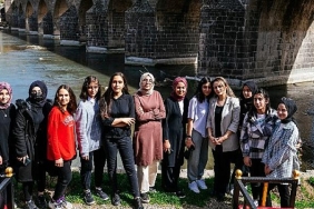 diyarbakir-kultur-elcileri-kulturel-mirasa-sahip-cikiyor.jpg