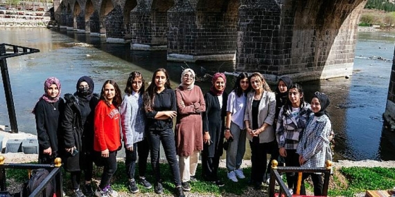 Diyarbakır Kültür Elçileri Kültürel Mirasa Sahip Çıkıyor