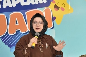 egitimci-yazar-tugba-coskuner-dunya-kucuk-bir-koy-haline-geldi.jpg