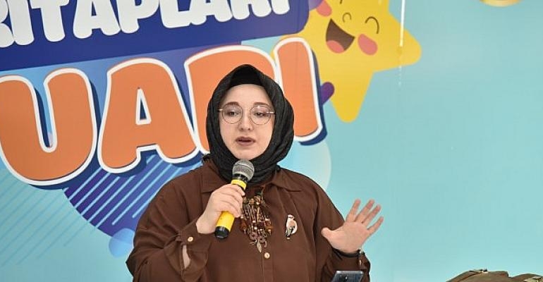 Eğitimci-Yazar Tuğba Coşkuner;  Dünya Küçük Bir Köy Haline Geldi