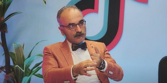 Emrah Safa Gürkan dijital çağda eğitimi T-Talks’ta konuştu