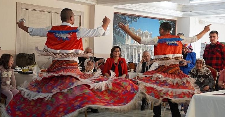 Huzurevinde Şenlik Var