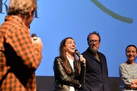 kar-ve-ayi-filminin-ekibi-10-bogazici-film-festivalindeydi.jpg