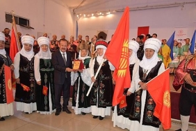 kardes-halk-danslari-topluluklarindan-unutulmaz-gosteri.jpg
