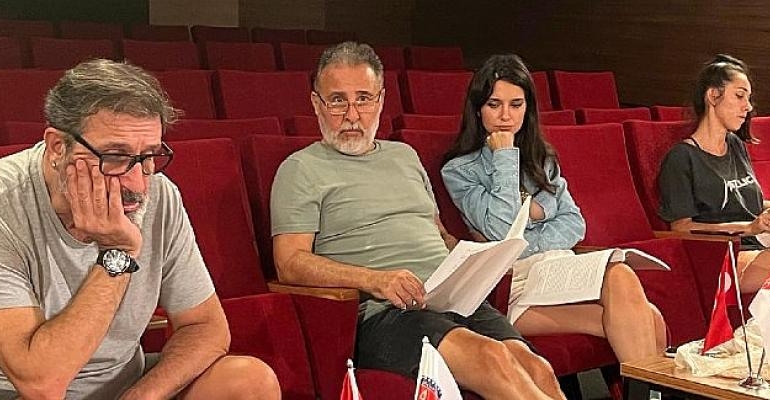 Kemal Başar ve Cem Özer’den Yılın Komedisi; Çılgın Zamanlar