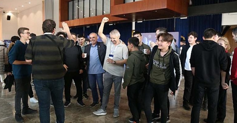 KODELİG’22 yarışması nefes kesti