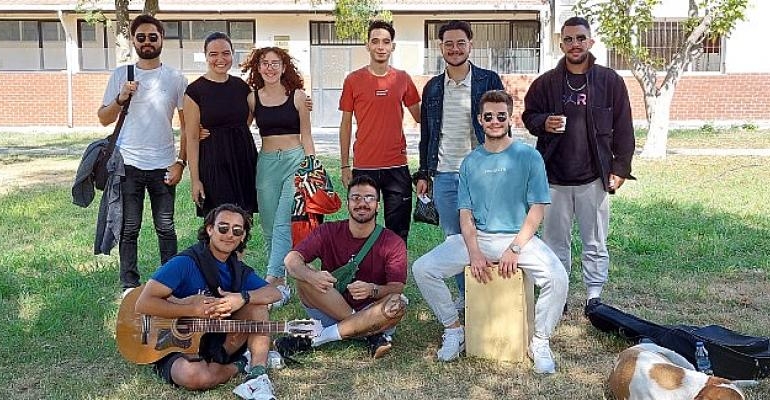 Konservatuvar öğrencilerinden sanatla ve hayvan sevgisini birleştiren proje