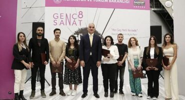 Kültür ve Turizm Bakanı Mehmet Nuri Ersoy’dan Başkent Kültür Yolu Festivali’nde Genç Sanatçılara Destek