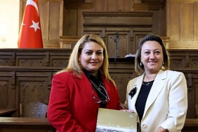kultur-yolu-festivalleri-devam-ediyor-baskent-kultur-yolu-festivalinde-milli-mucadelenin-kahraman-kadinlari-anildi.jpg