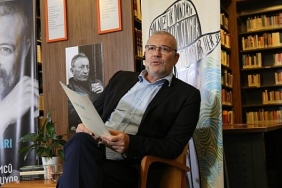 levent-uzumcuden-ogrencilere-kendini-seven-insan-okumalidir.jpg