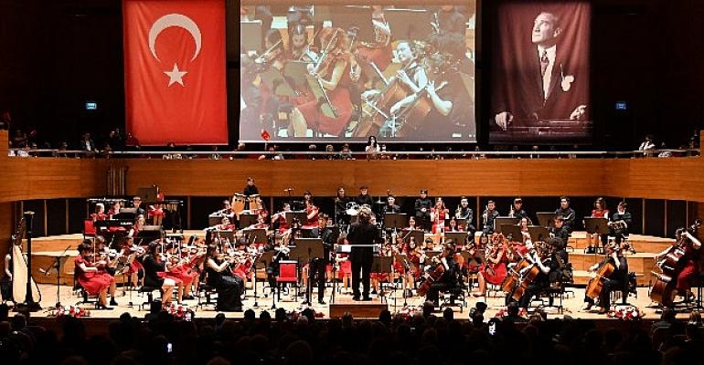 Narlıdere Belediyesi’nden Cumhuriyetin 99.Yılına Yakışan Program