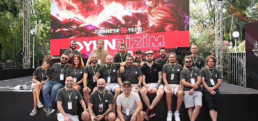 riot-games-turkiyedeki-10-yasini-kutluyor.jpg