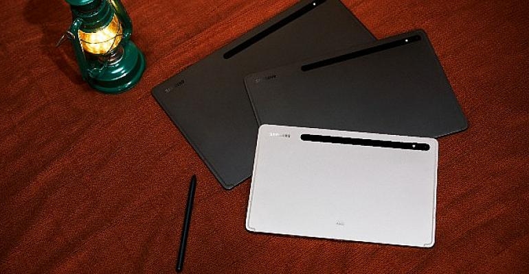 Samsung Galaxy Tab S8 serisinin gelecekten ilham alan tasarım hikâyesi!